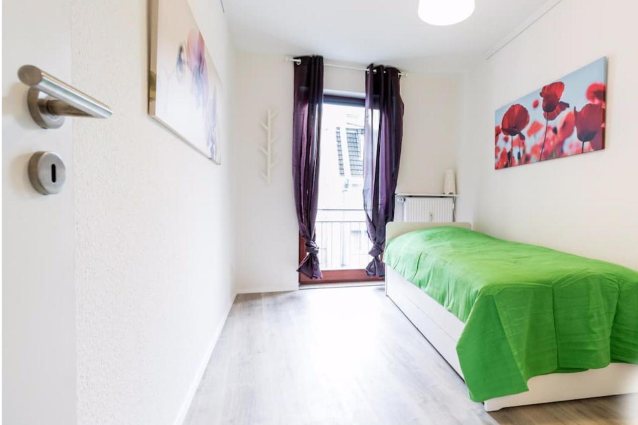 דיסלדורף Homefy Oldtown Apartment - 6 People - 2 Bath - Balcony - Top Location מראה חיצוני תמונה