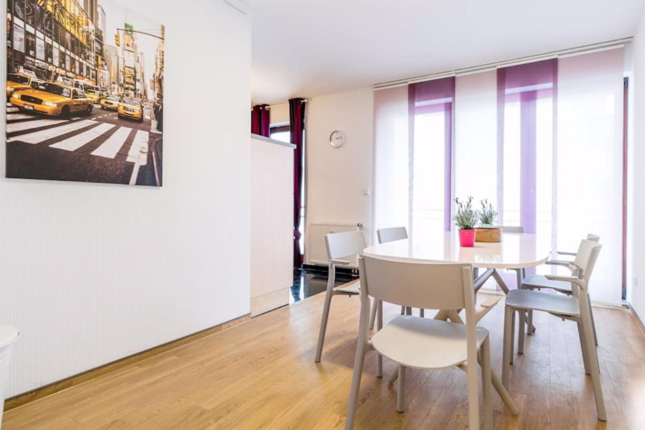 דיסלדורף Homefy Oldtown Apartment - 6 People - 2 Bath - Balcony - Top Location מראה חיצוני תמונה