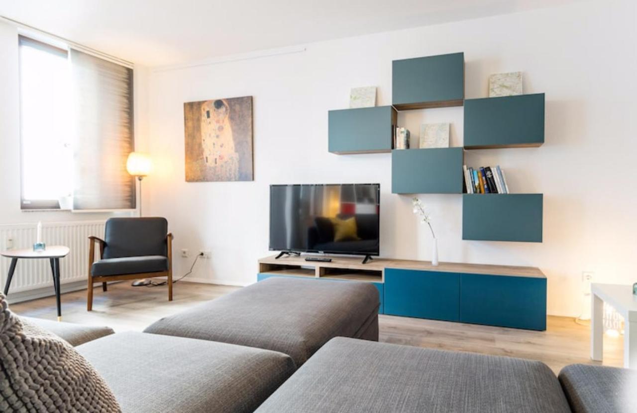 דיסלדורף Homefy Oldtown Apartment - 6 People - 2 Bath - Balcony - Top Location מראה חיצוני תמונה