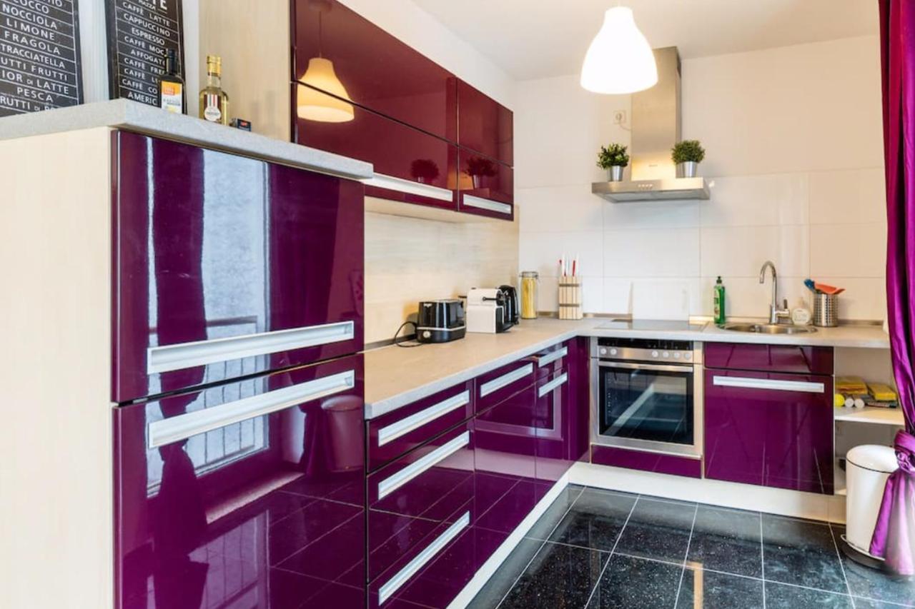 דיסלדורף Homefy Oldtown Apartment - 6 People - 2 Bath - Balcony - Top Location מראה חיצוני תמונה